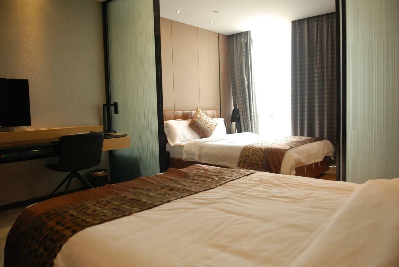 Aoyou International Apartment Hotel A Mall Brunch Guangzhou Exterior photo